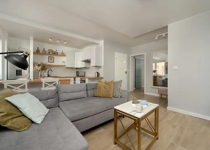 Jasny Z 2 Balkonami Partynice By Renters Apartamento *