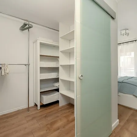 Jasny Z 2 Balkonami Partynice By Renters * Вроцлав