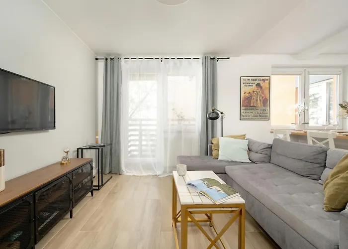 Jasny Z 2 Balkonami Partynice By Renters 브로츠와프